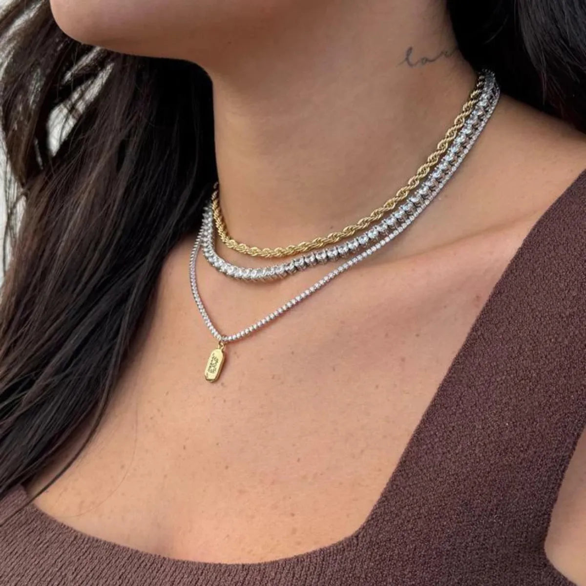 Colar Choker Semijoia Riviera Inicial